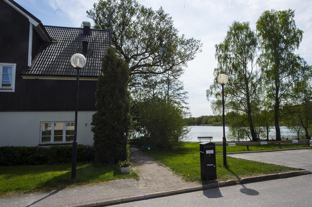 Hotell Sjoevillan Upplands Vasby Exterior photo