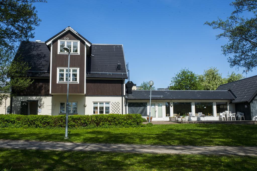 Hotell Sjoevillan Upplands Vasby Exterior photo