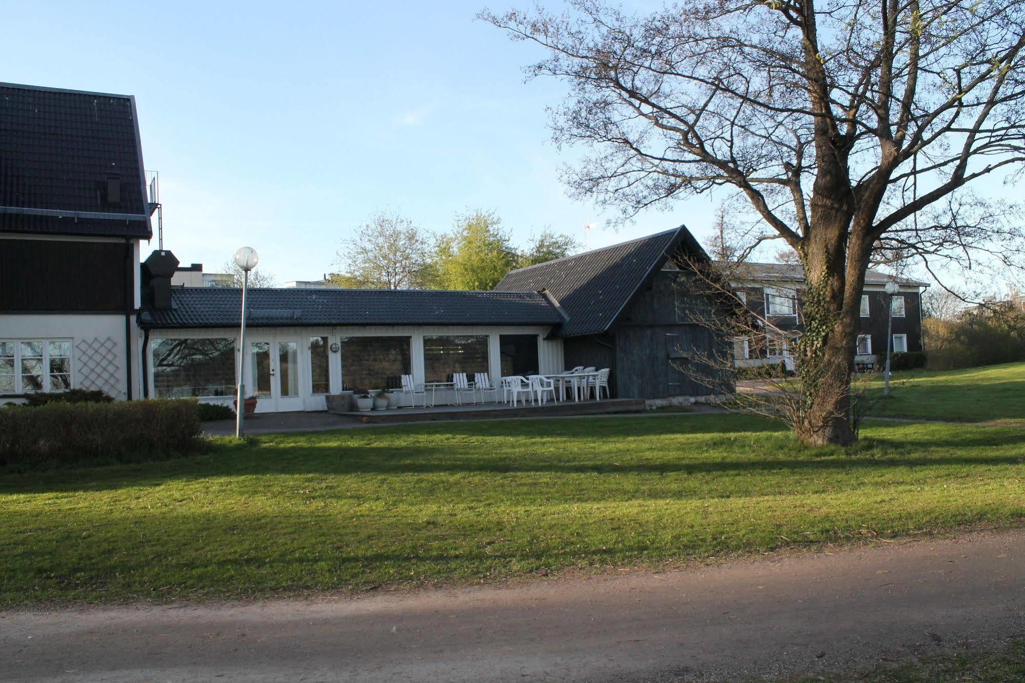Hotell Sjoevillan Upplands Vasby Exterior photo