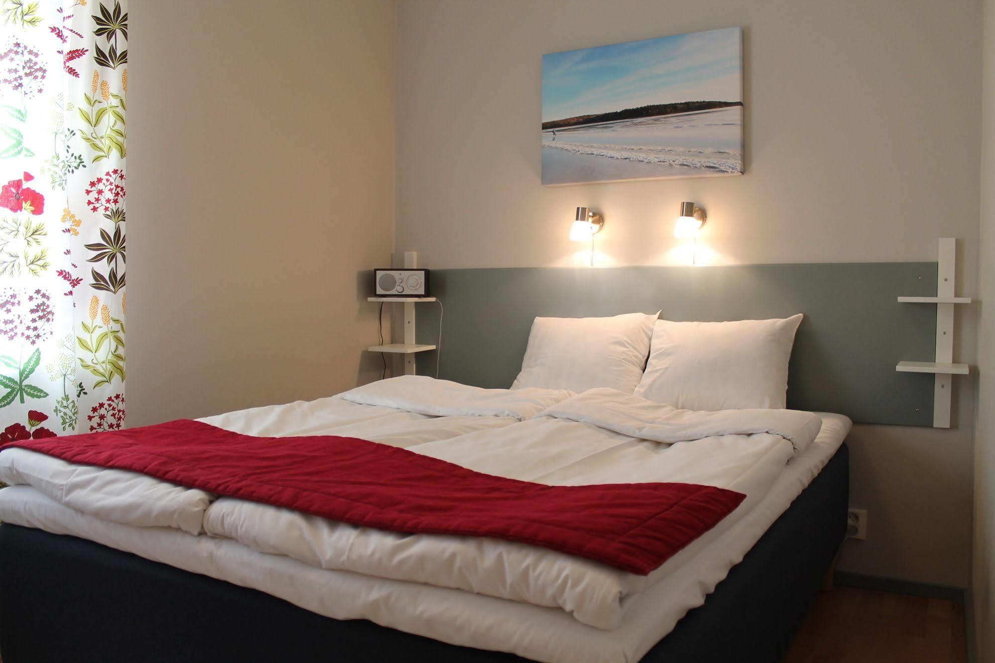 Hotell Sjoevillan Upplands Vasby Exterior photo